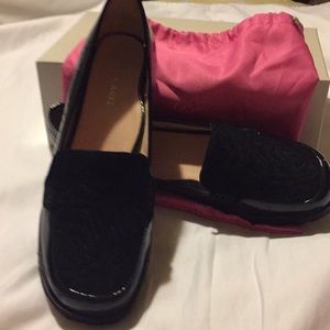 Black patient leather flat